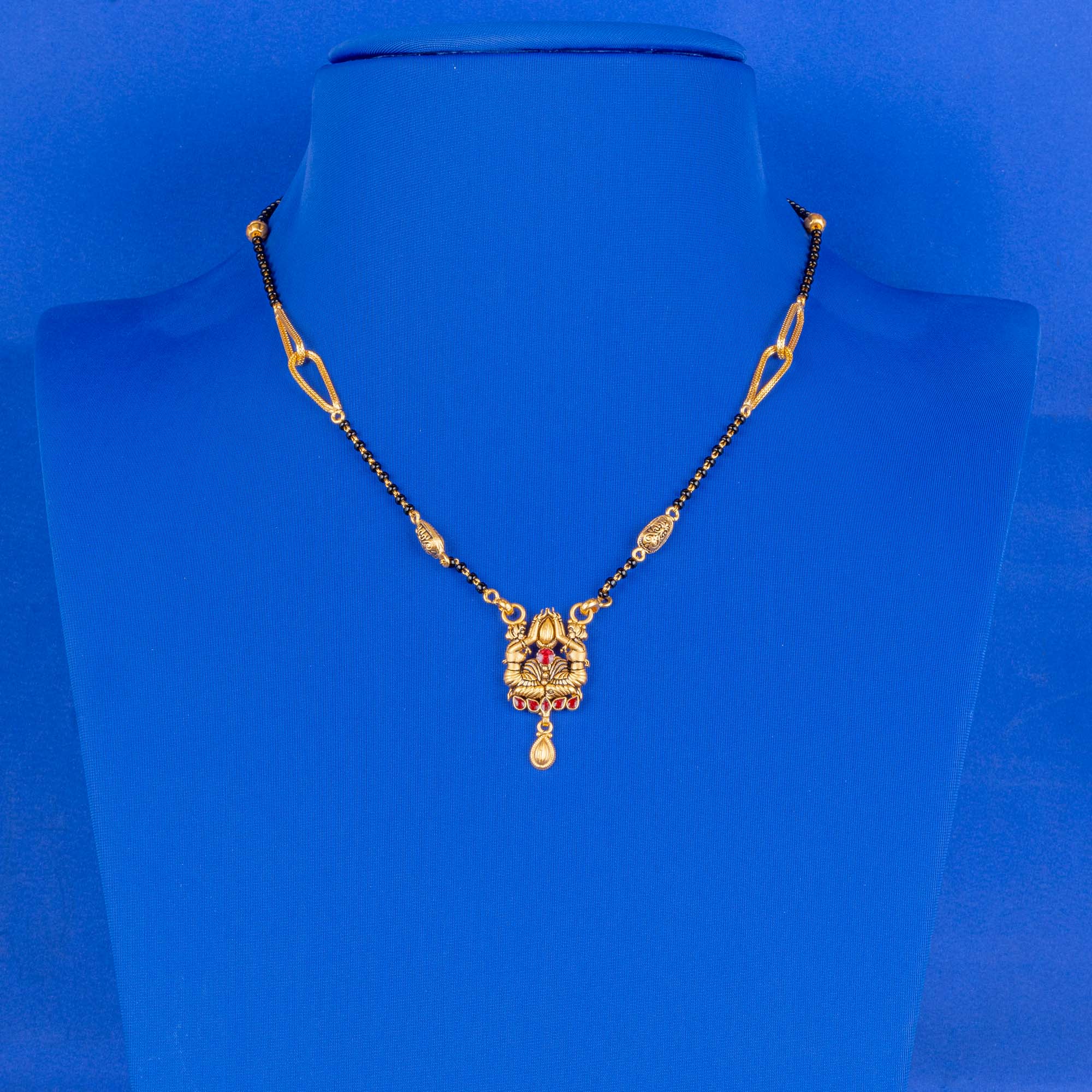 Enchanting Legacy: 22K Gold 'Antique' Mangalsutra Necklace