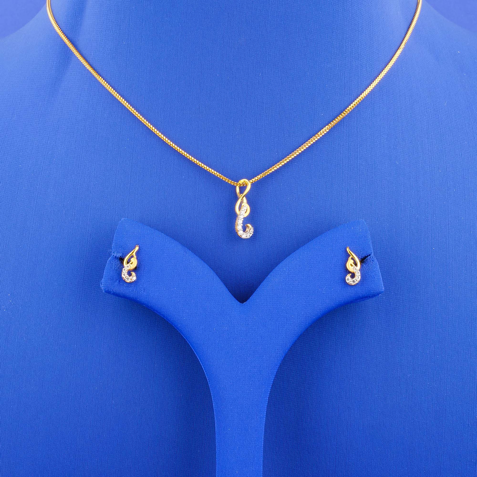 22K Gold Cubic Zirconia Pendant and Earring set (chain not included)