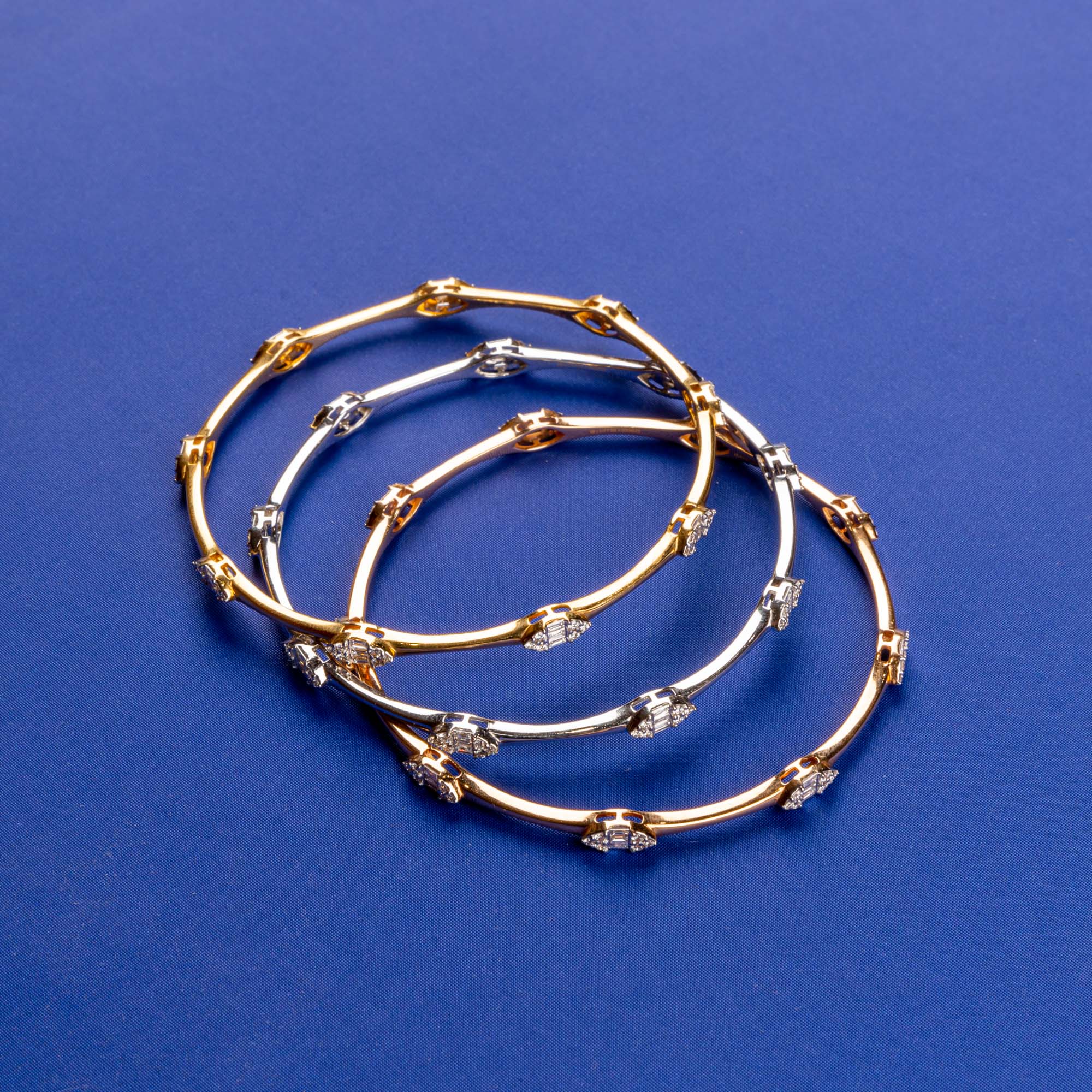 Tri-Gold Radiance: Handmade 18K YG/WG/RG Diamond Bangles