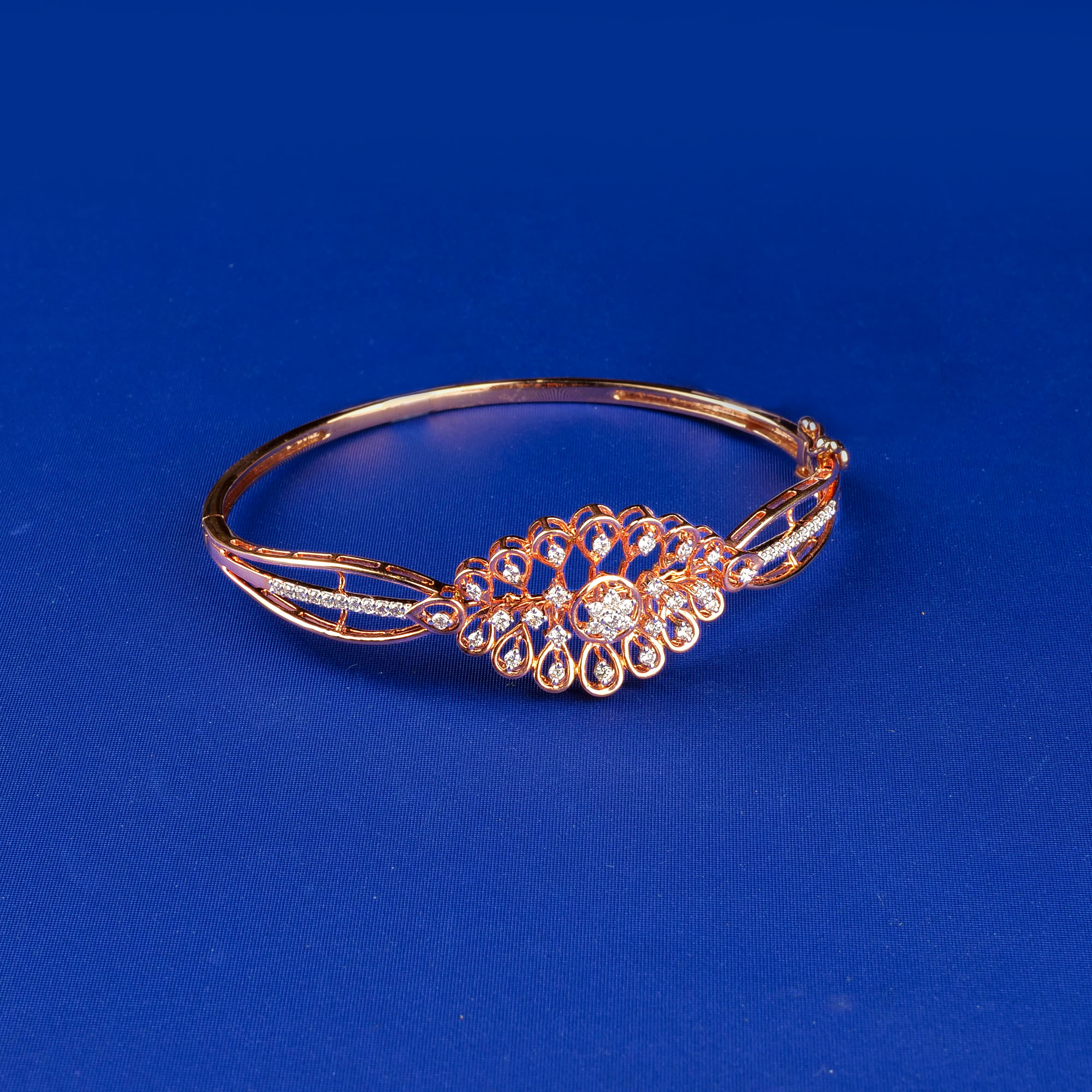 18K RG Diamond Bangle