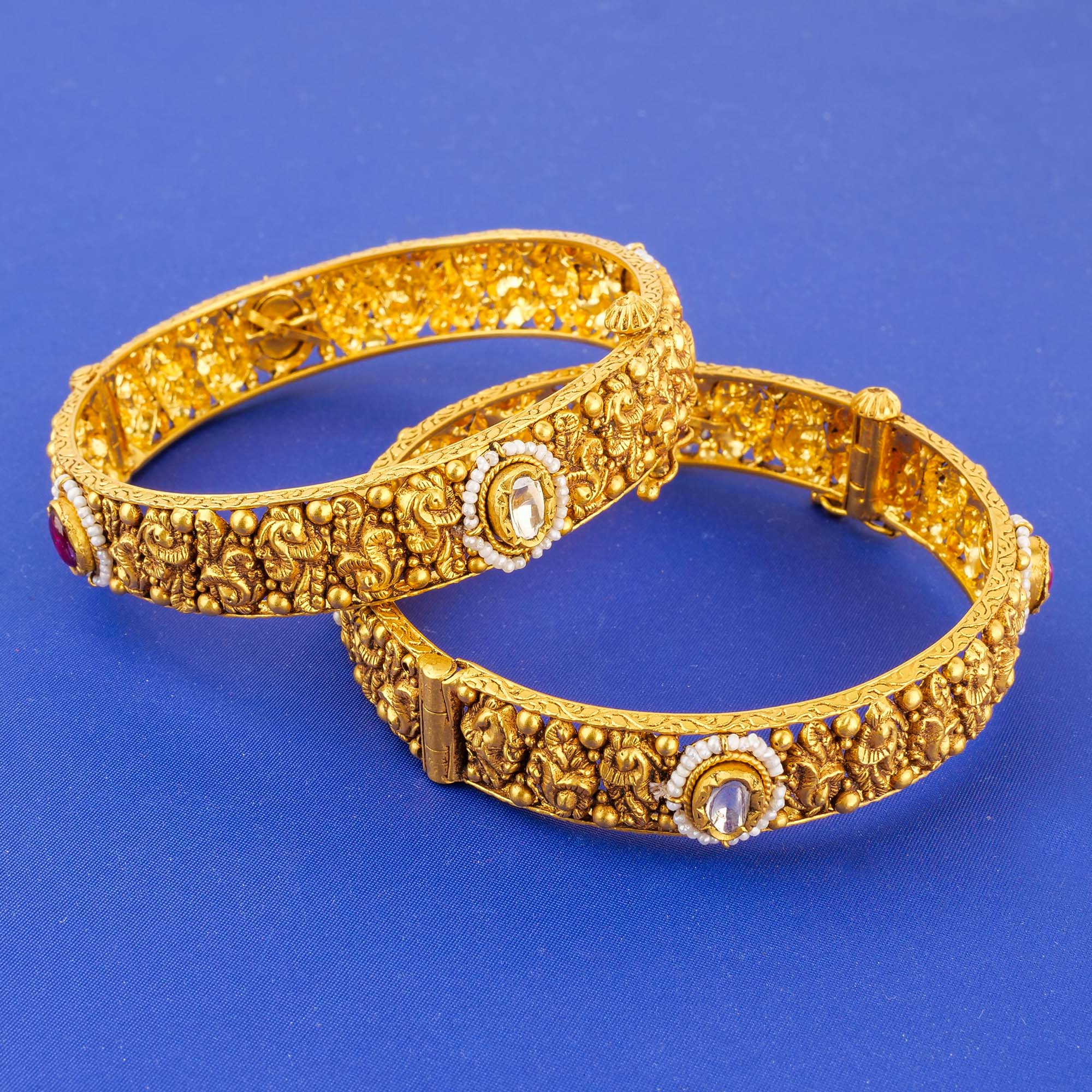 22K 'Antique' Polki Diamond Bangles