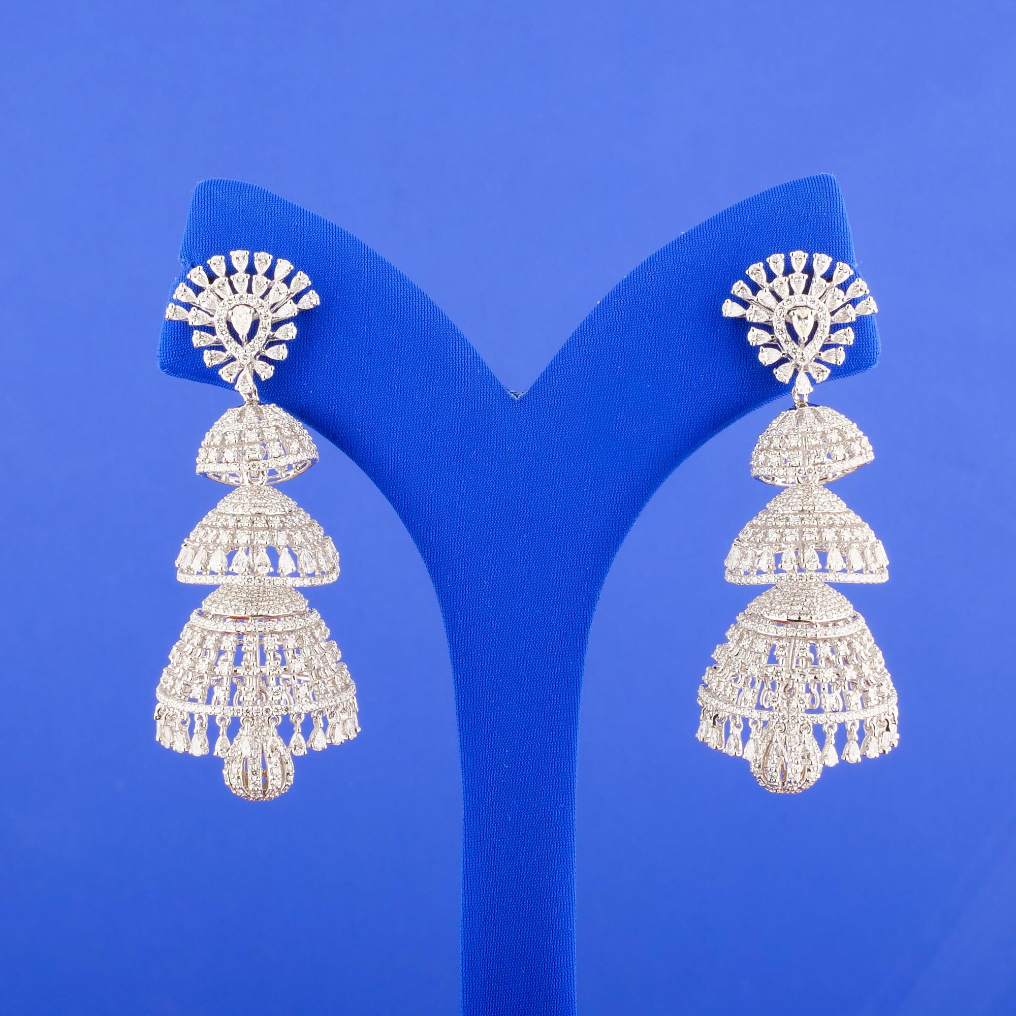 18K White Gold Diamond 'Jhumka' Earrings