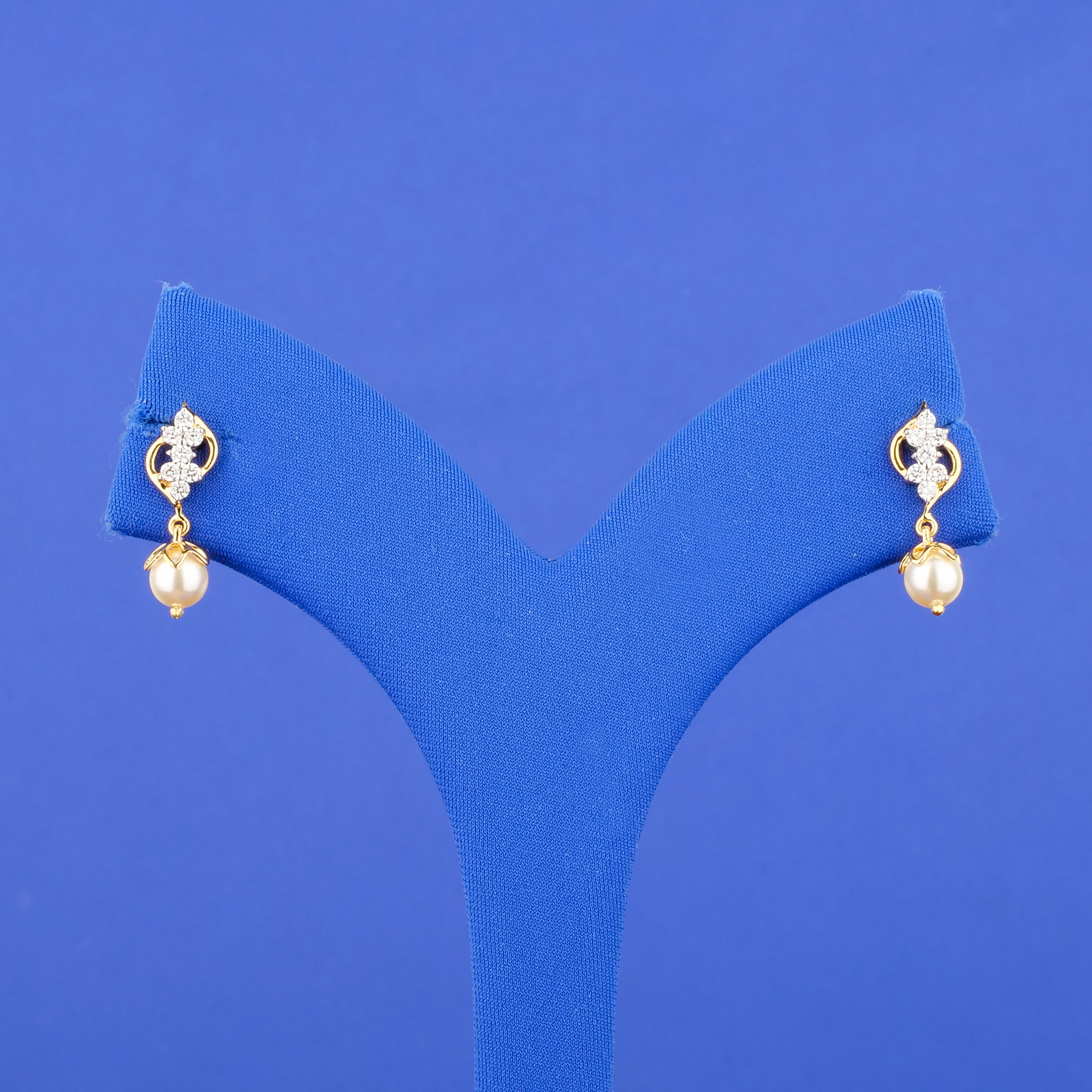 18K Yellow Gold Diamond Pearl Earrings