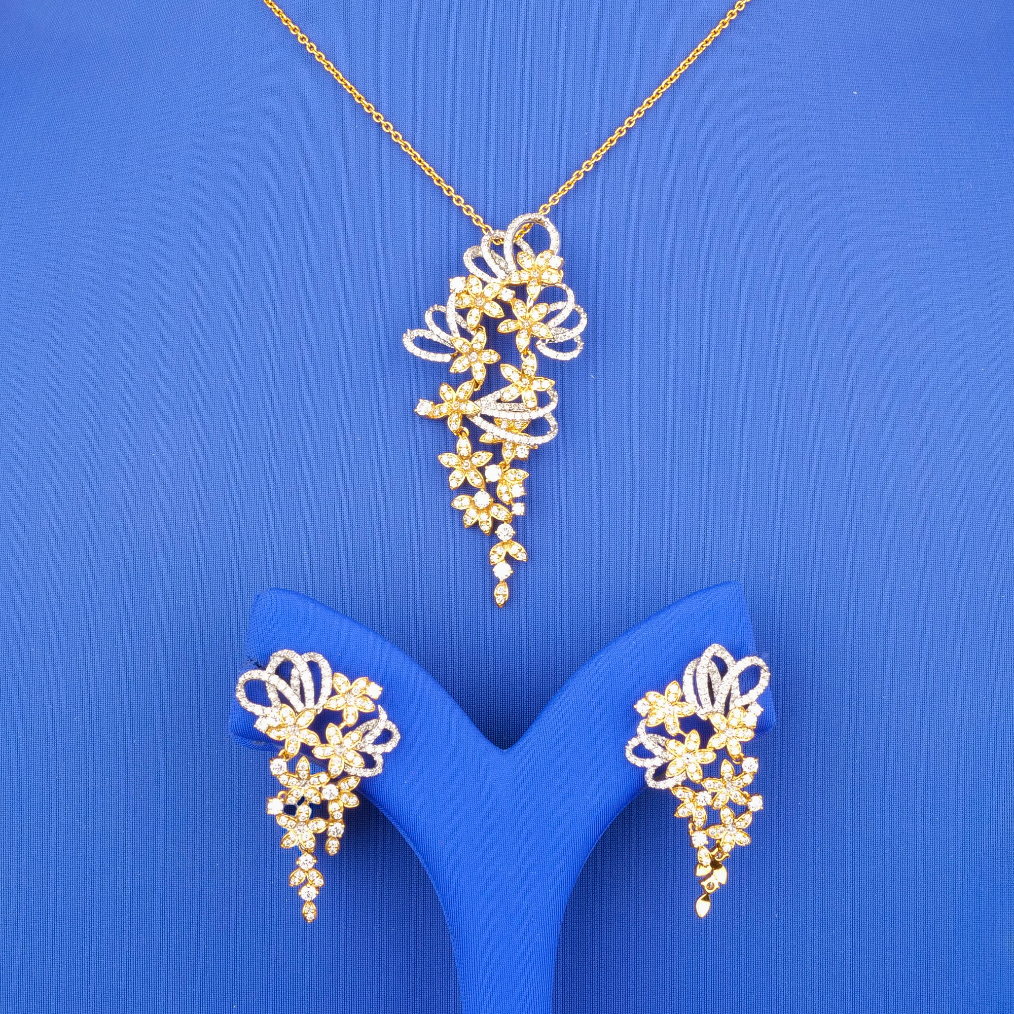 Handmade 18K Gold, Diamond Pendant & Earrings Set (chain not included)
