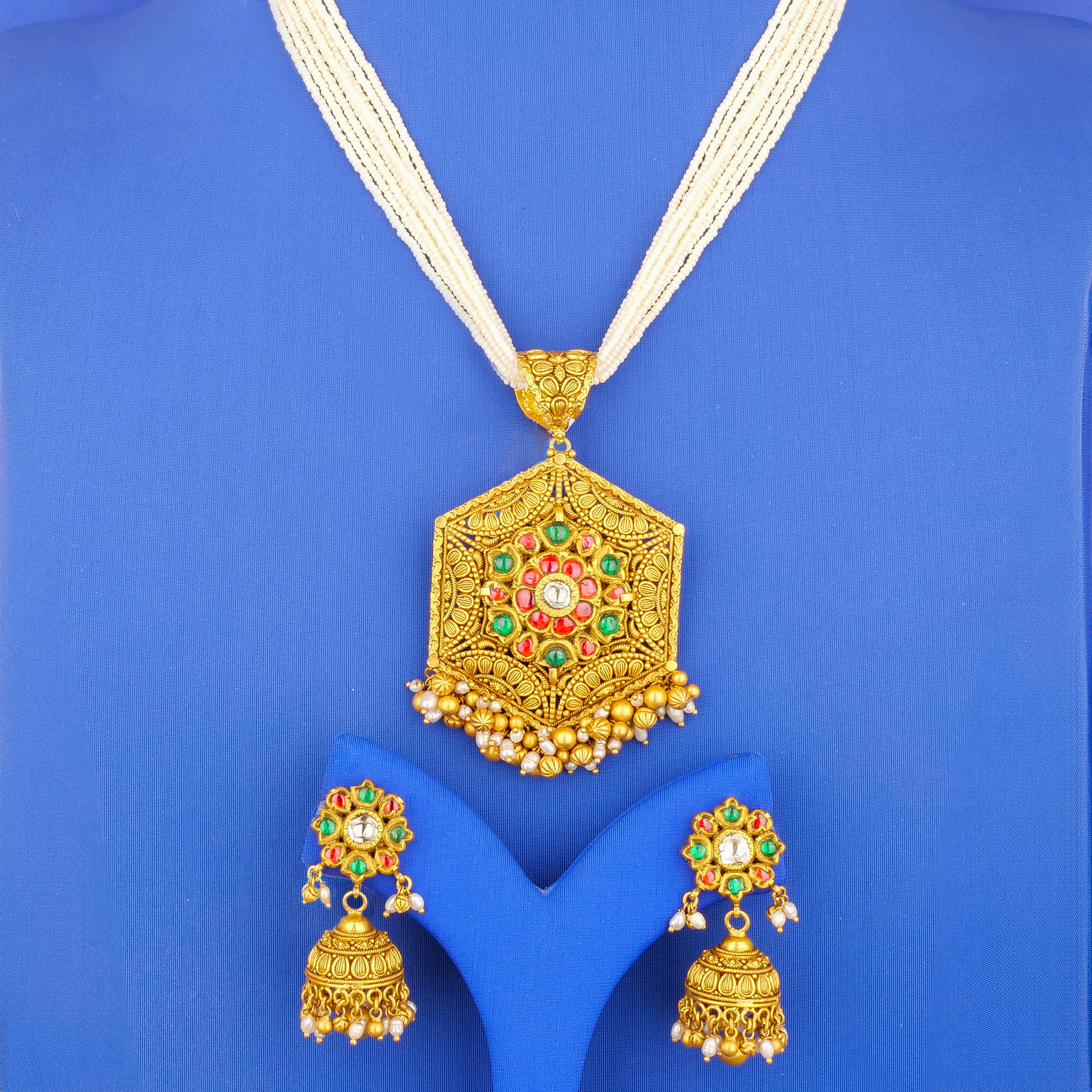 22K 'Antique' Polki Diamond PE Set