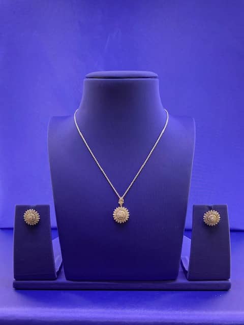 Sunflower Radiance: Handmade 18k Yellow Gold Diamond Pendant and Earrings Set (Chain not included)