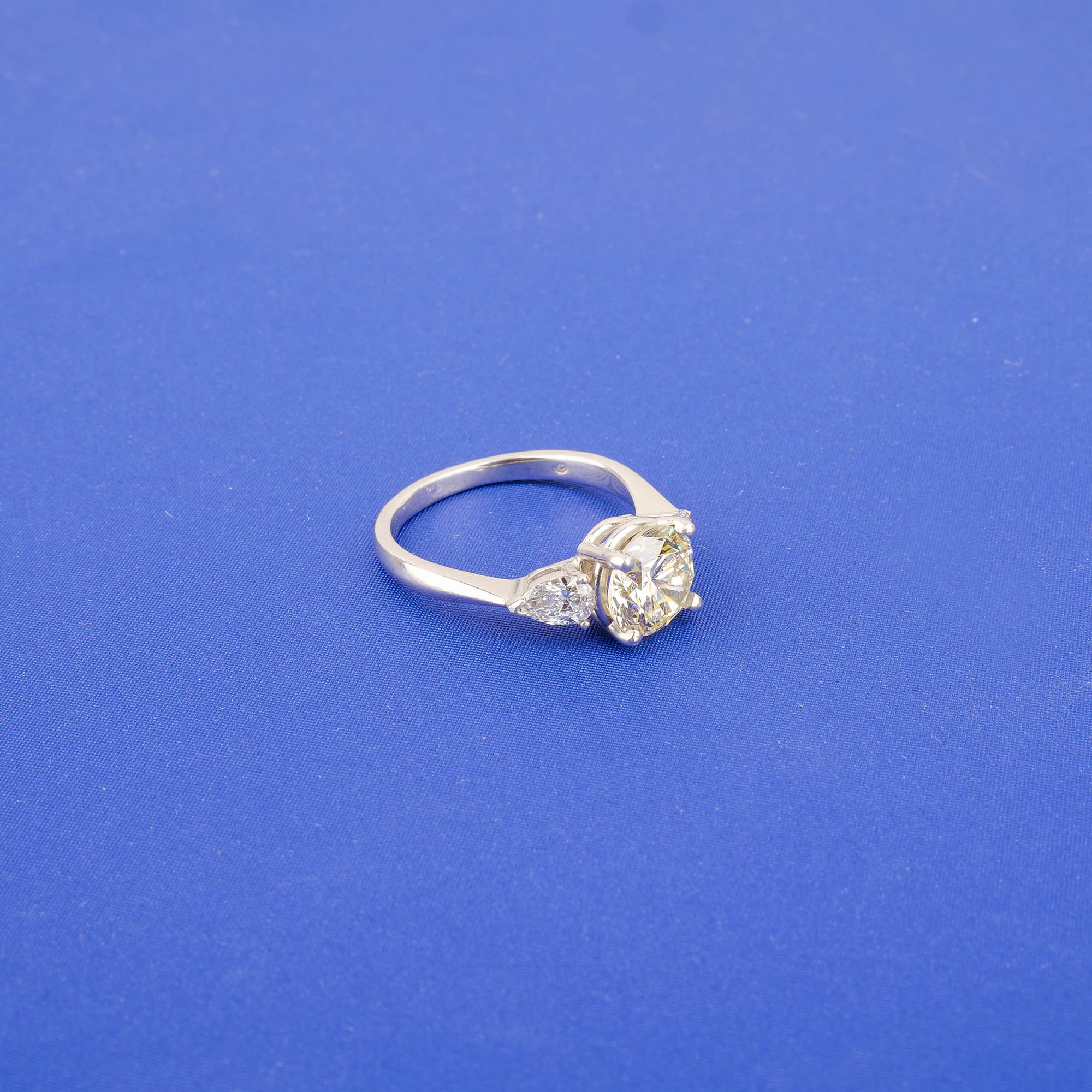 Platinum Ring Mounting (Mounting Only)