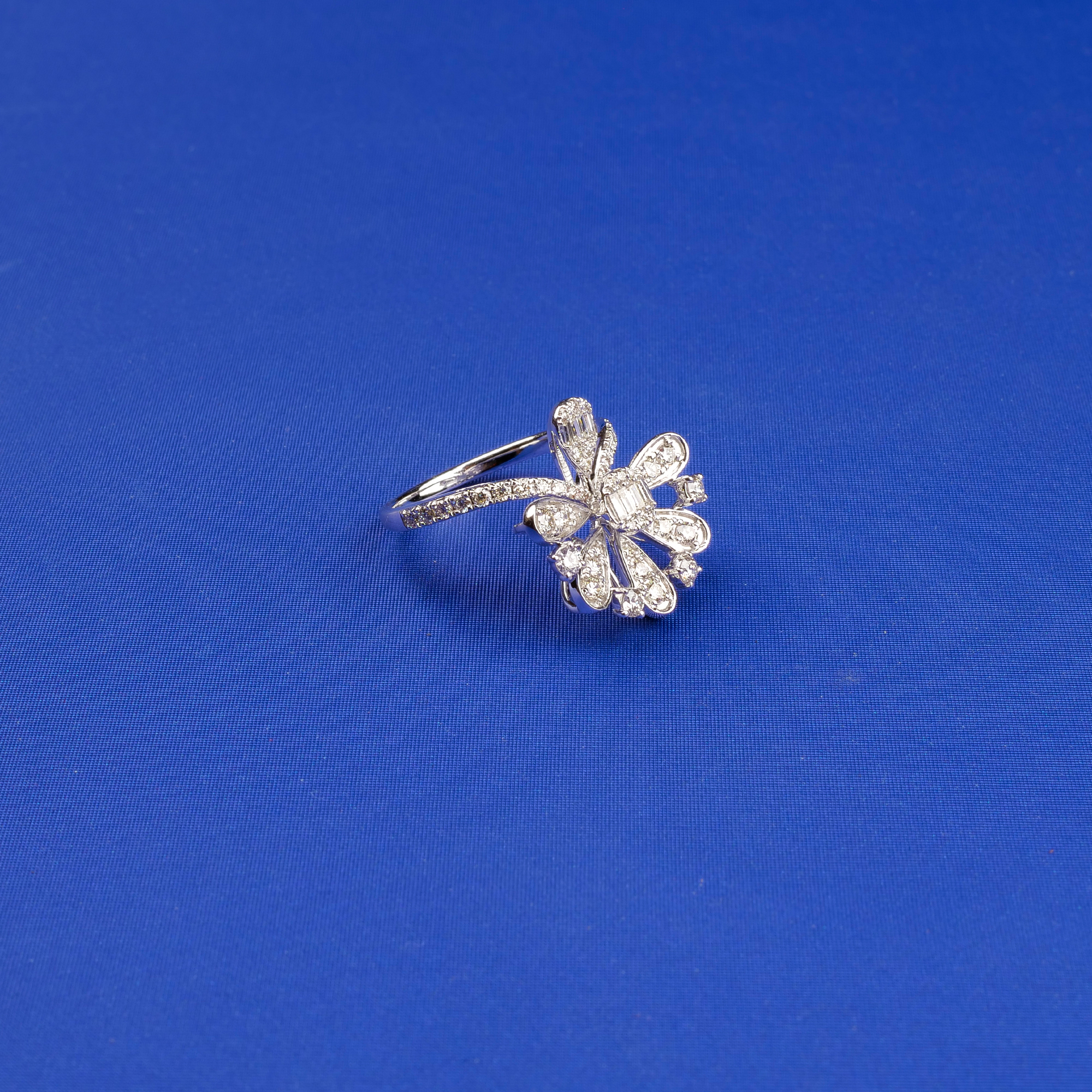 18K WG Diamond Ring