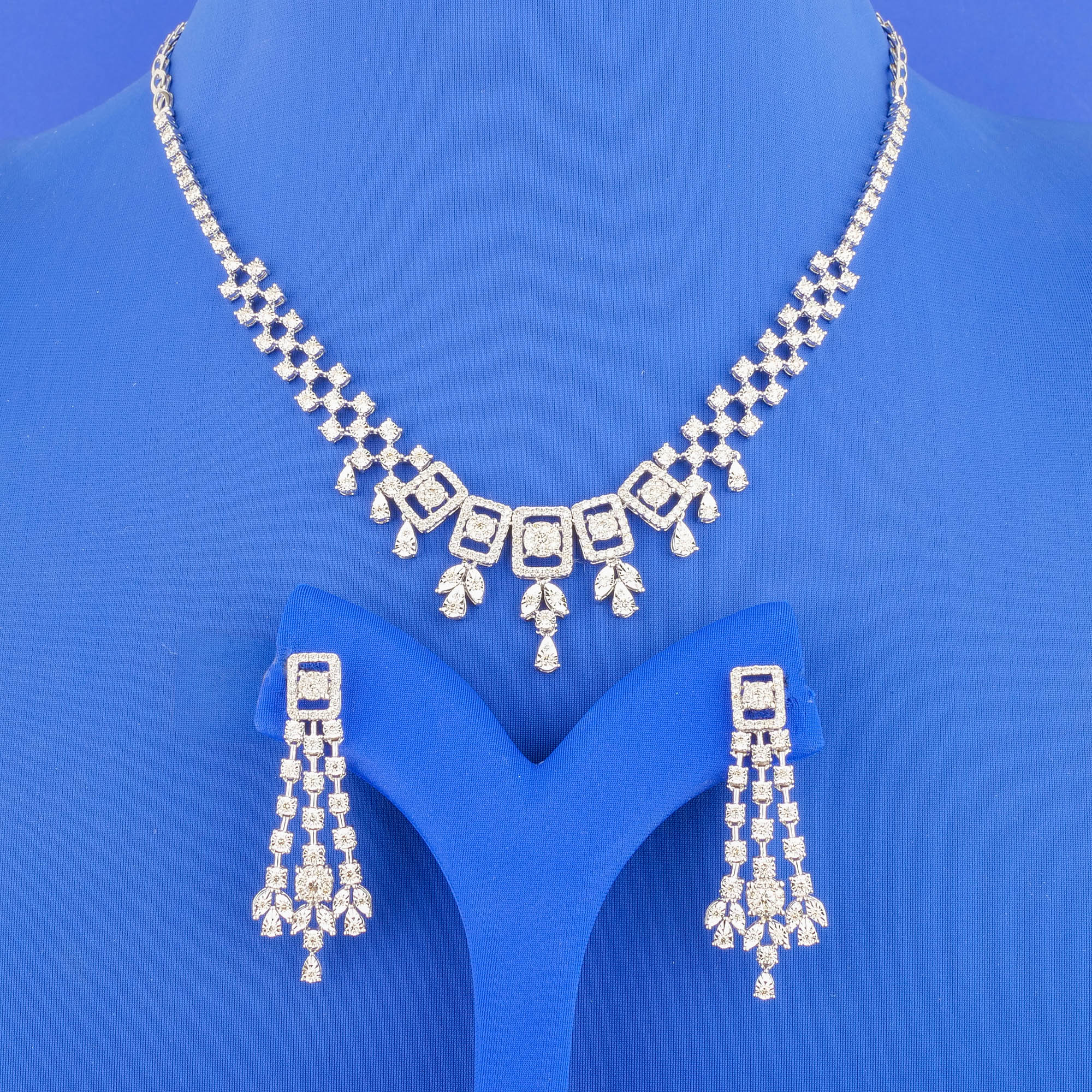 18K White Gold Diamond Necklace and Earring Set