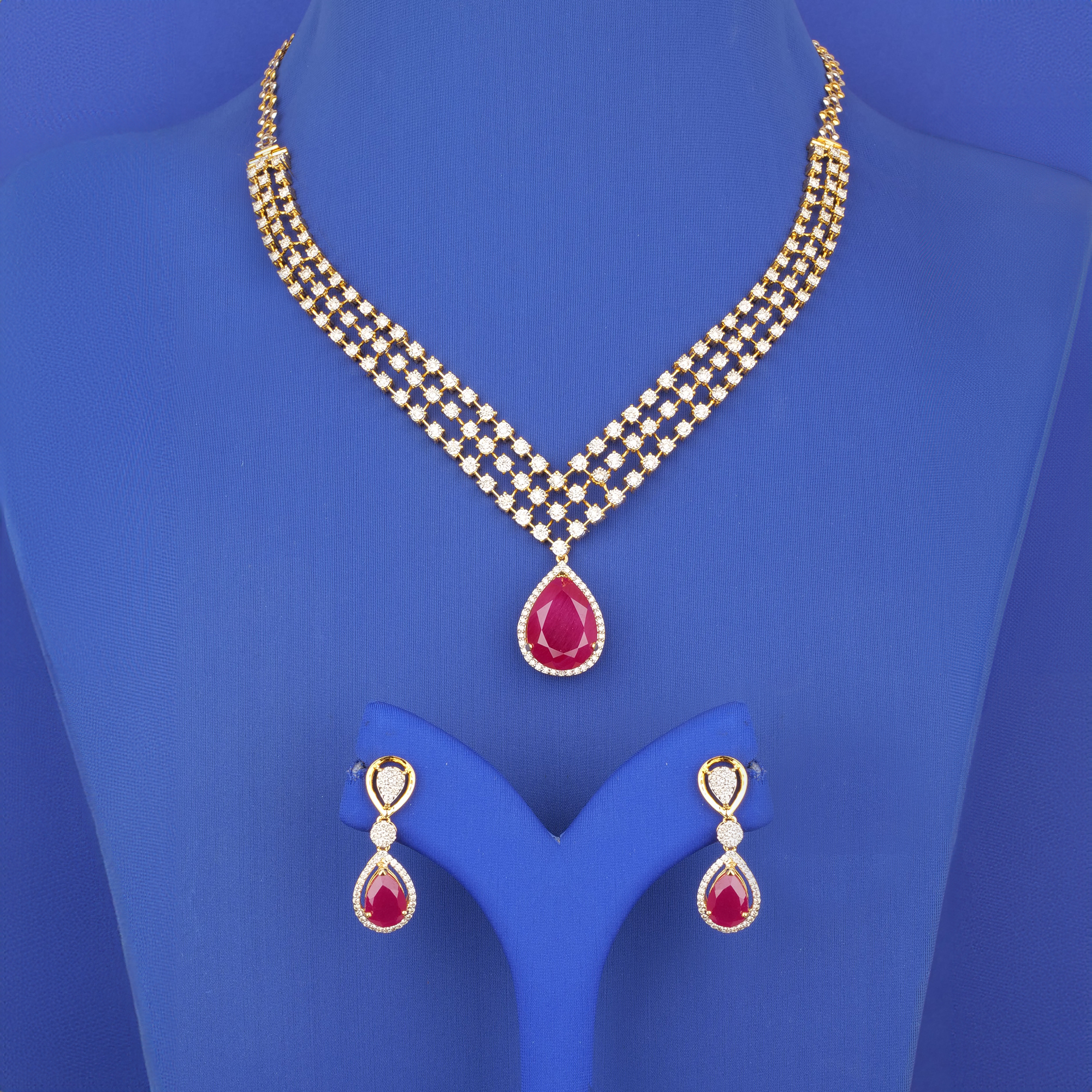 18K YG Diamond Necklace Earring Set w/ CS