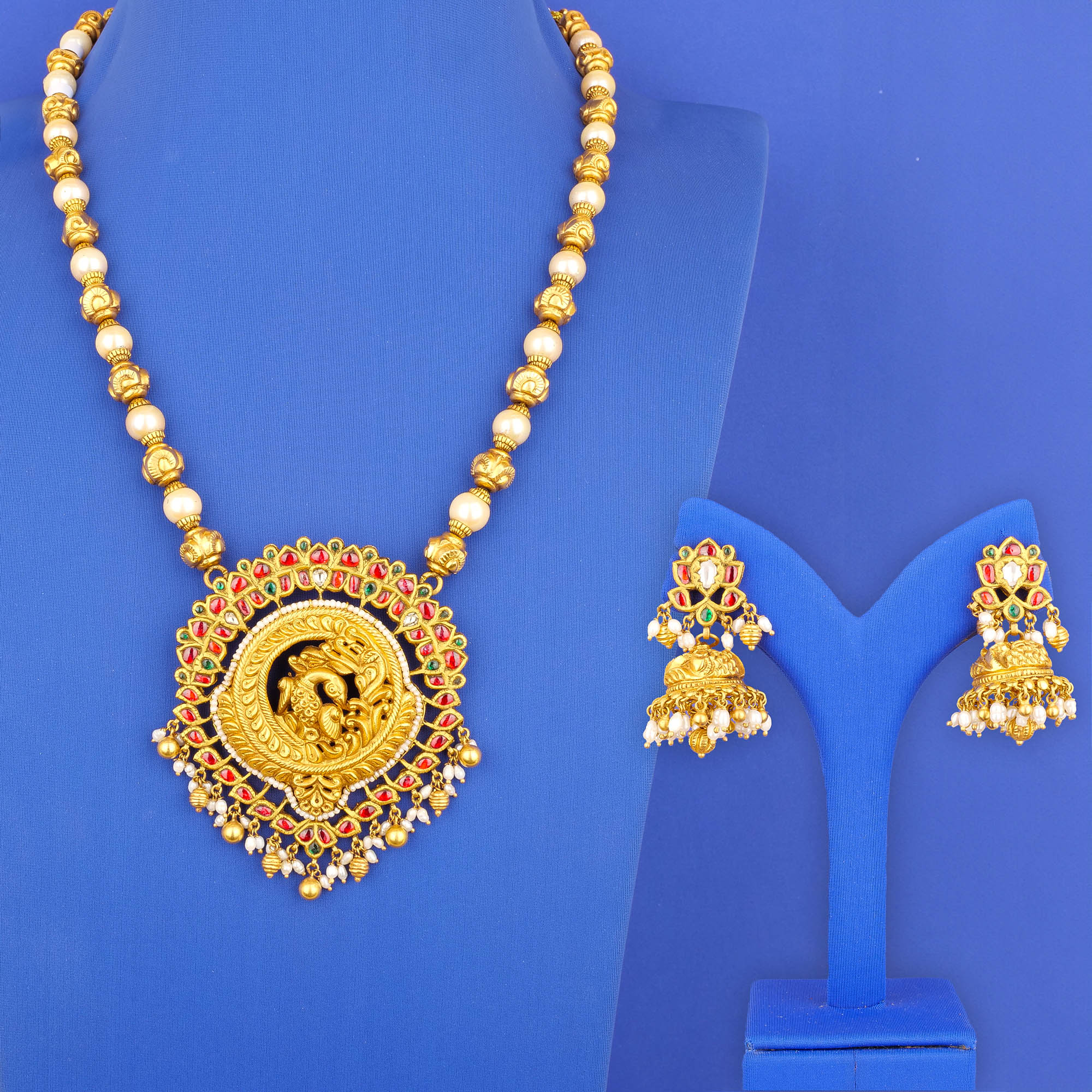 22K 'Antique' Polki Diamond Pearl NE Set