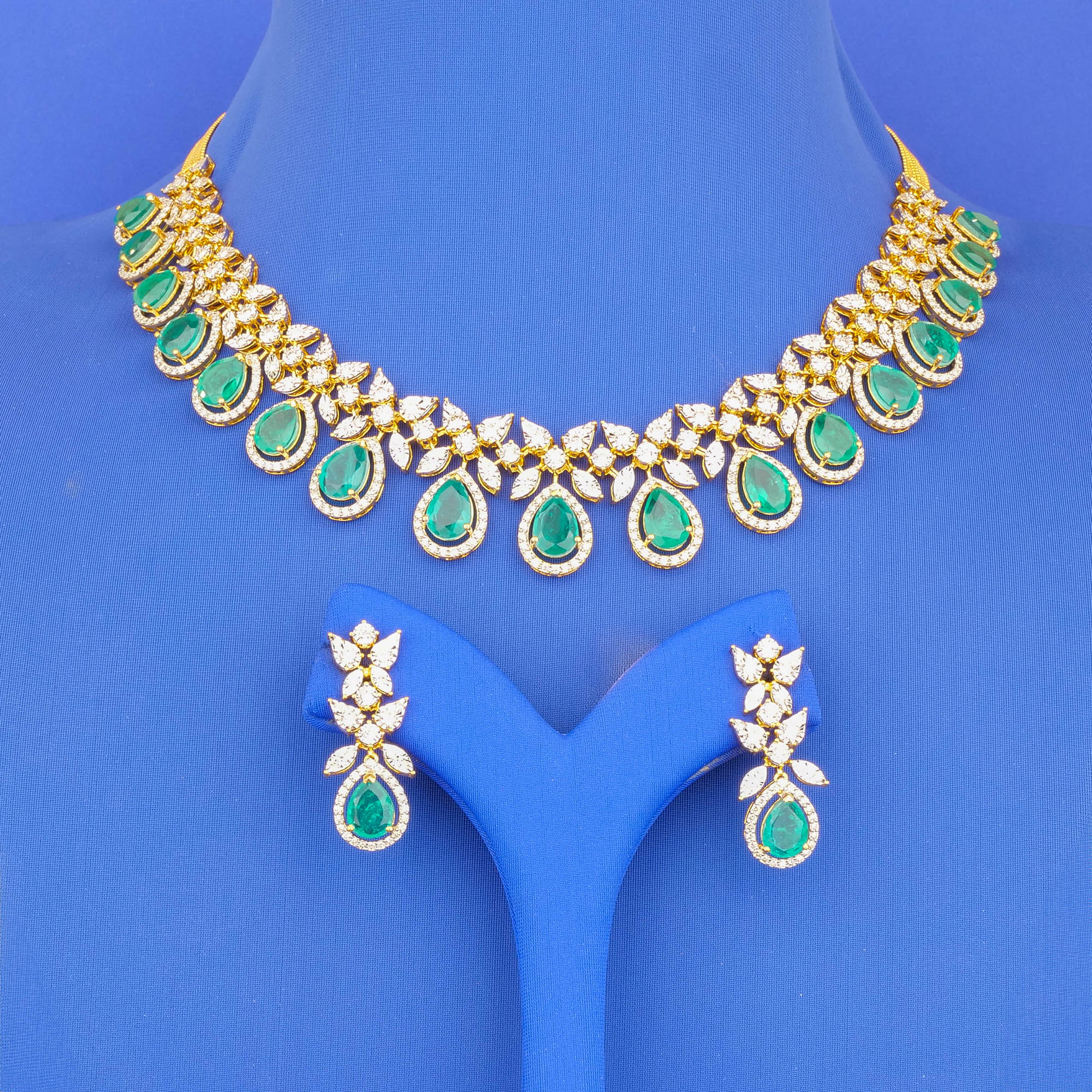 18K YG Diamond NE Set w/ Green Stones