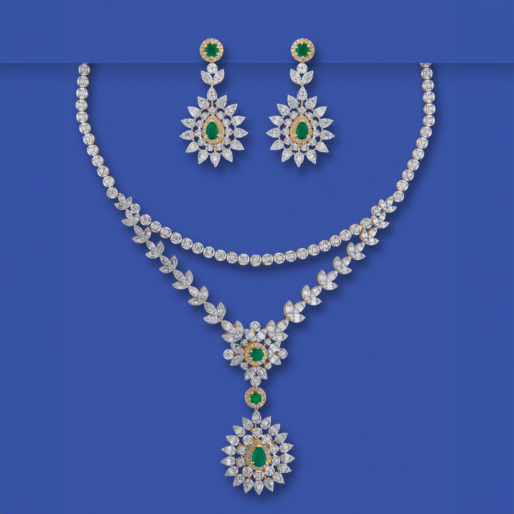 18K Diamond NE Set