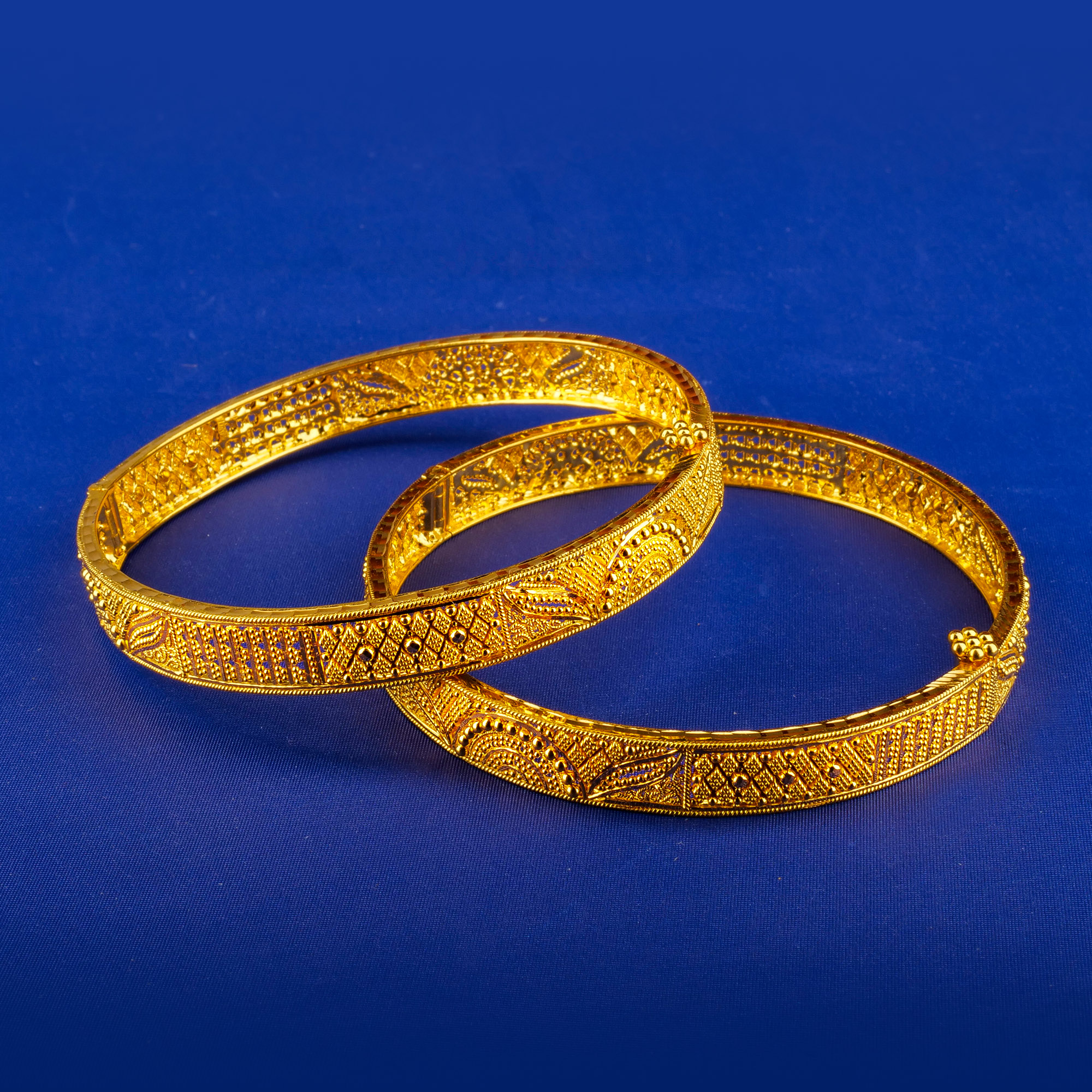 22K Gold Bangle Pair