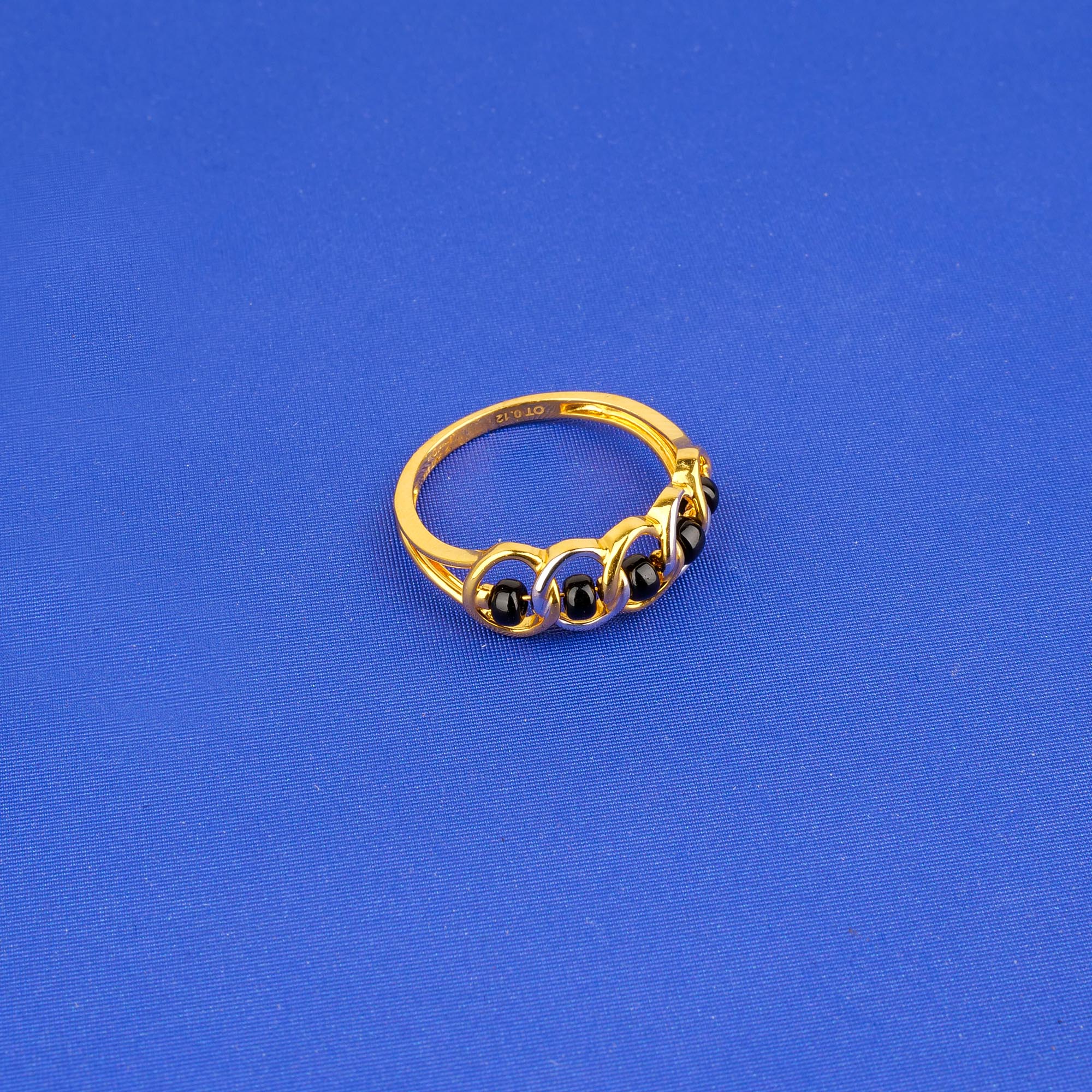 22K Two-Tone Gold Blackbead Ring