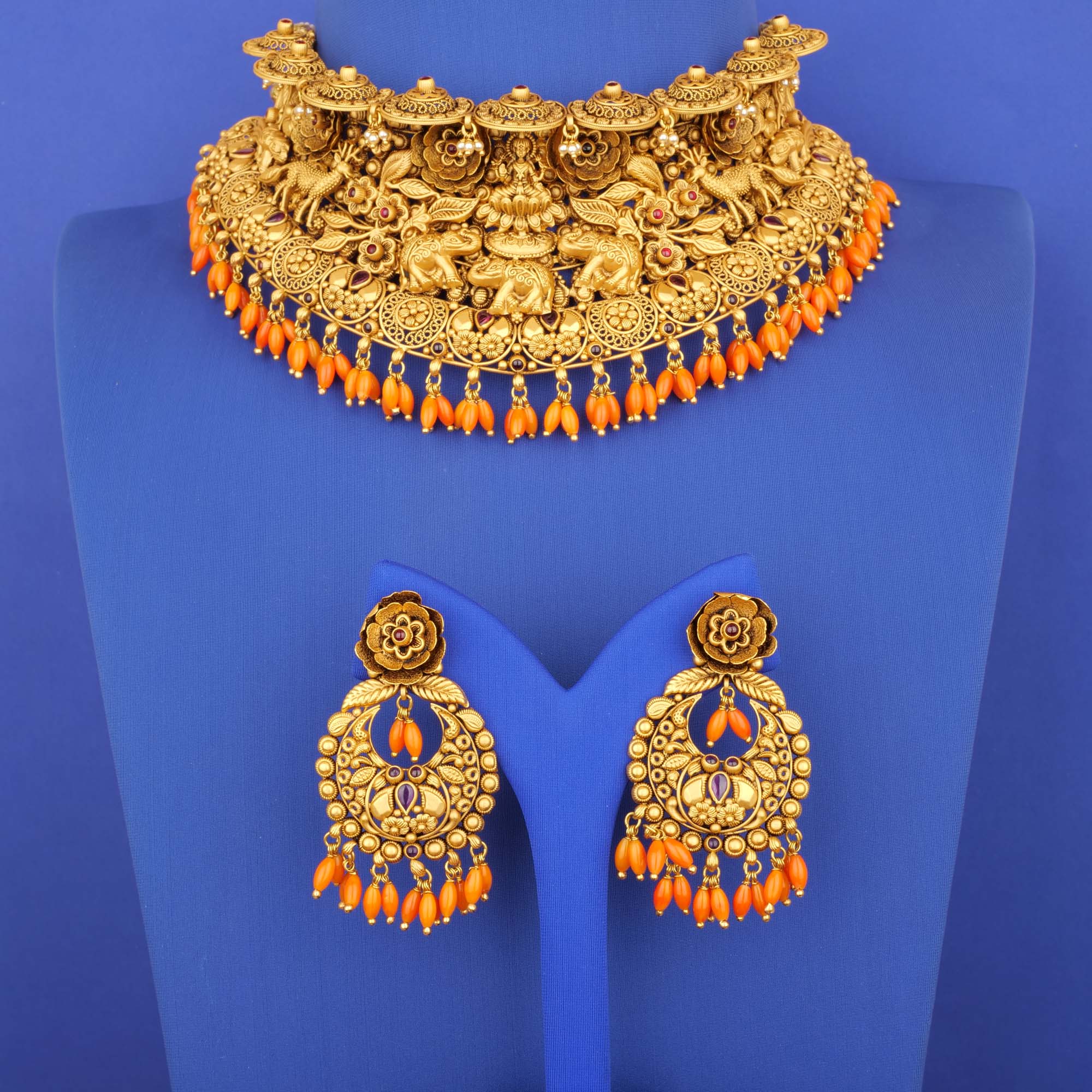 22K Gold 'Antique' NE Set